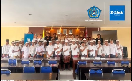 D-LINK GOES TO SCHOOL DI SMKN 1 BANGLI, KENALKAN TEKNOLOGI JARINGAN WIRELESS 6G DAN 7G KEPADA SISWA TKJ
